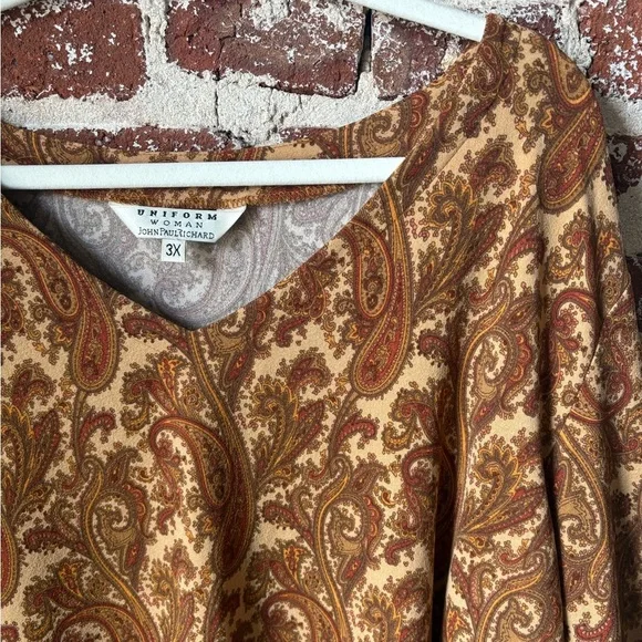 70s vibe JohnPaulRichard warm tone paisley blouse 
red/yellow/brown in color - Picture 6 of 8